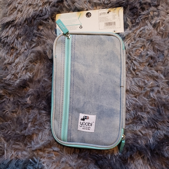 Yoobi Unicorn Pencil Case, 2 Zipper Organizer - Picture 4 of 4